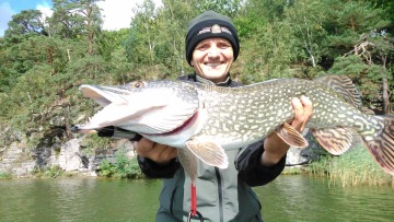 Holub a štika Máchovo jezero